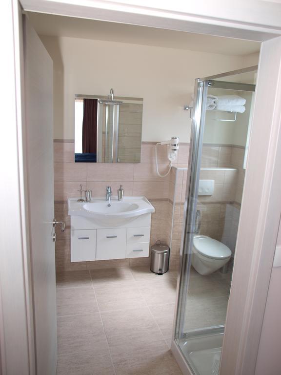 Guesthouse Olei Malinska Dış mekan fotoğraf