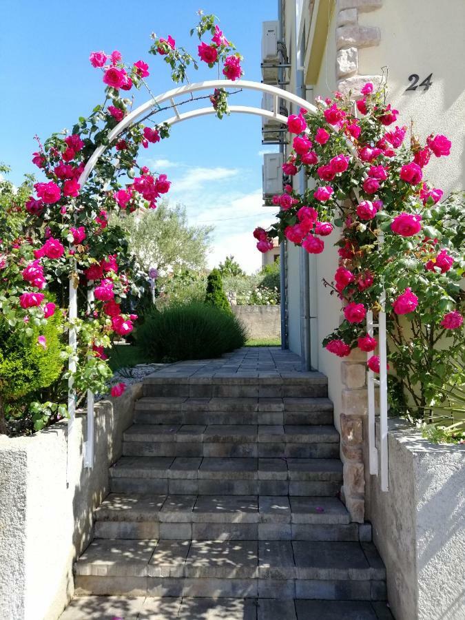 Guesthouse Olei Malinska Dış mekan fotoğraf